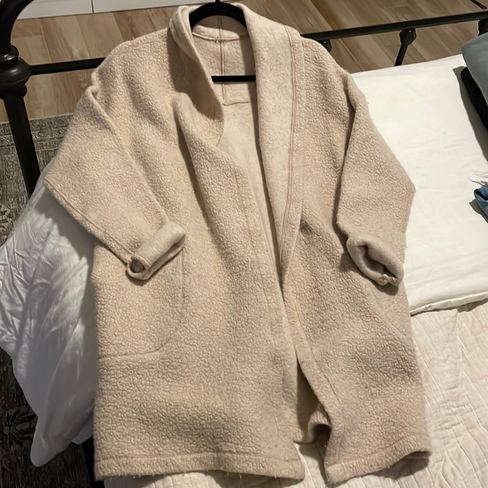 LULULEMON Sherpa cardigan